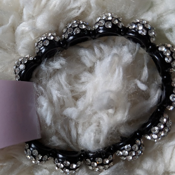 Blazing Roxx rhinestone bracelet - Picture 4 of 4